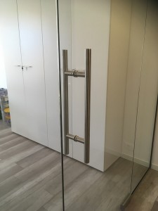 vetrata ufficio divisorio vetro ufficio porta vetro basculante pareti vetro pordenone treviso udine divisorio vetro chiusura vetro porta battente vetro (10)